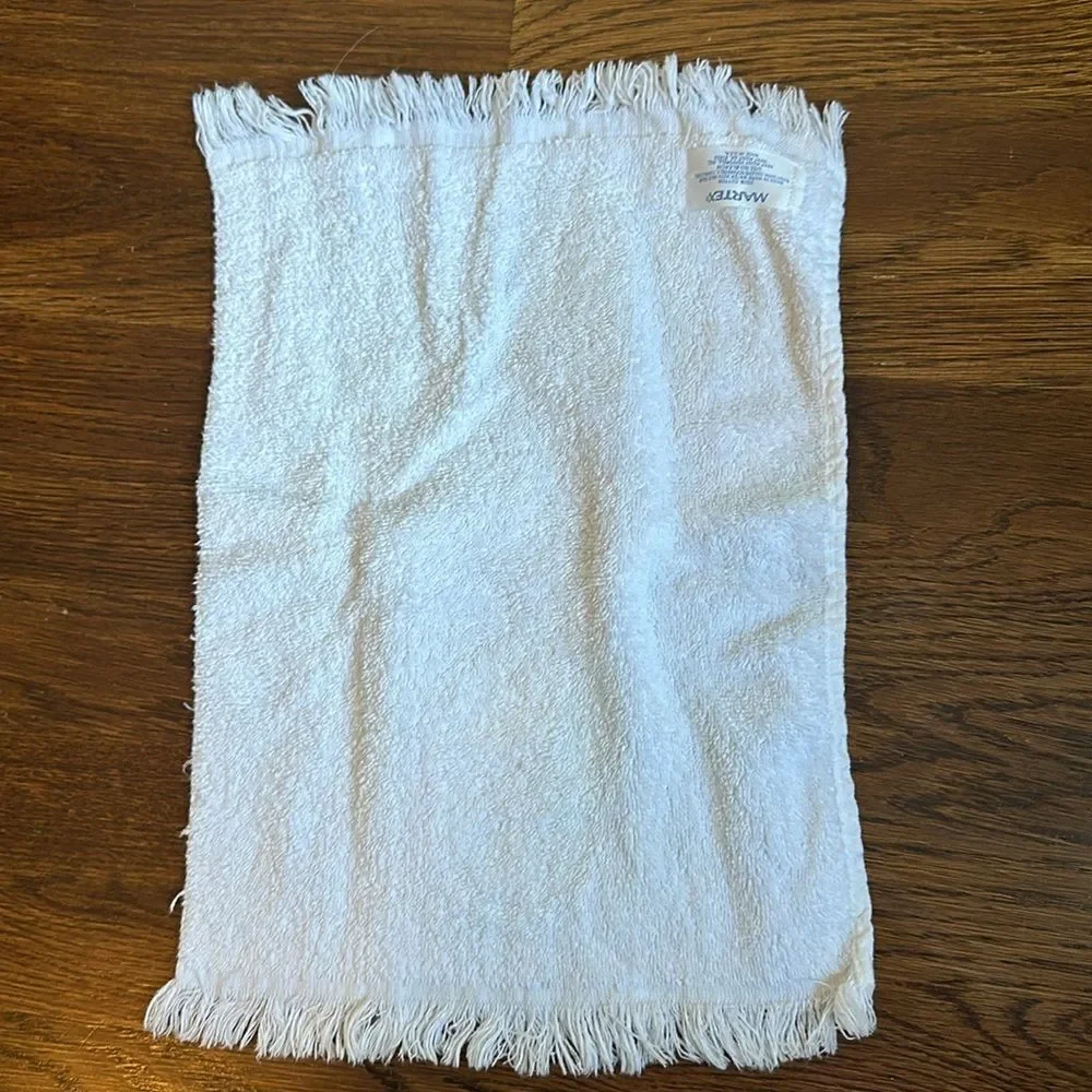Vintage set of‎ 2 Christmas hand towels/embroidered ornament & Christmas candles